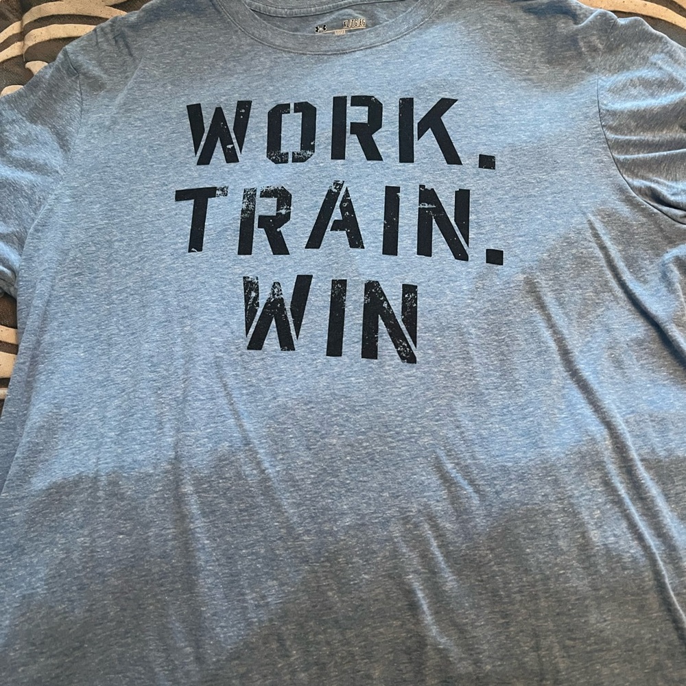 Men’s XL tee shirt